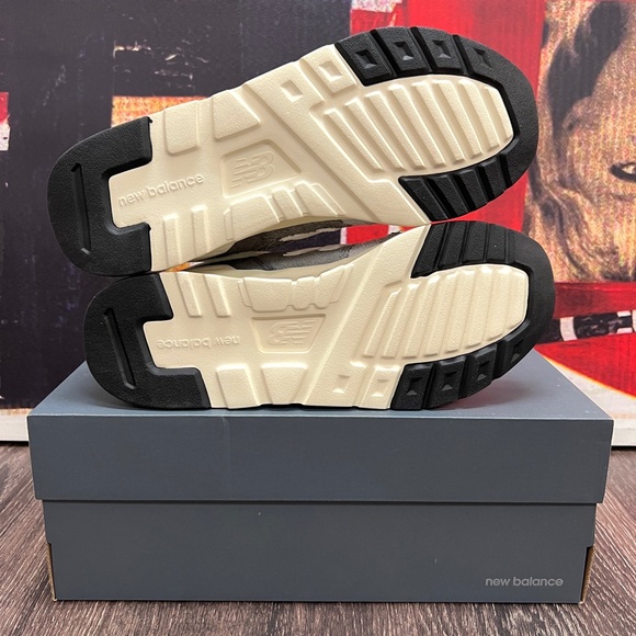 2022 New Balance 997 Light Aluminum / Team Away Grey 3M Reflective CM997HRK - Picture 6 of 14